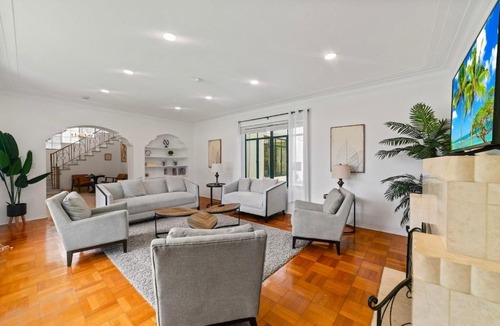 Downtown Hollywood House | Coastal Heritage Vizcaya Mansion Beach 4 Mins