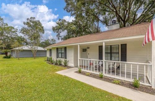 Saint Simons Island House | Coastal home near FLETC, I95, St Simons & Jekyll Island