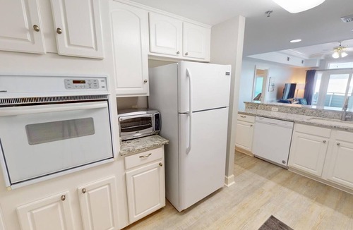 Tybee Island Condo | Coastal Living & Fantastic Views w/Pool Access