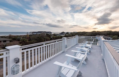 Isle of Palms House | Coastal Manor~ 6 bdrm, across from ocean, Ocean Views!, Private Pool and Hot Tub, Elevator!