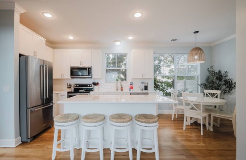 Bluffton House | Coastal Quarters dog friendly, 4 bedroom home in Old Town Bluffton