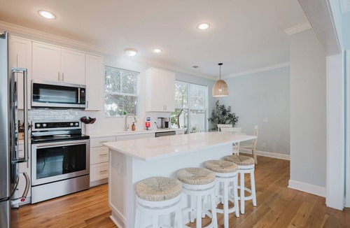 Bluffton House | Coastal Quarters dog friendly, 4 bedroom home in Old Town Bluffton