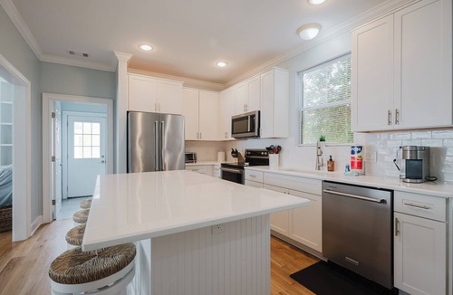Bluffton House | Coastal Quarters dog friendly, 4 bedroom home in Old Town Bluffton