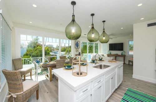Anna Maria House | Coastal Queen by AMI Locals