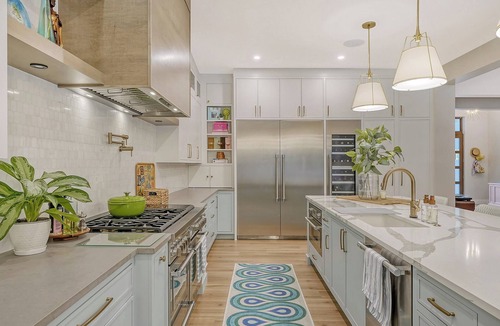 Cherokee Park House | Coastal Retreat Near Siesta Key- 5 Bedrooms, Pool & Spa- 1 month minimum