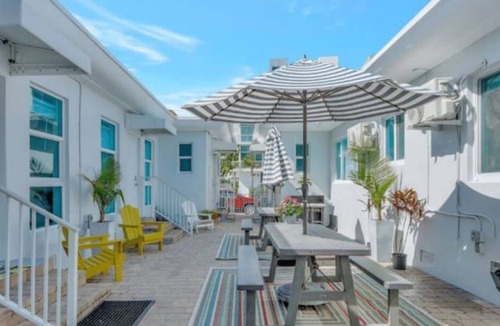 Hollywood Apartment | Coastal Retreat ONLY 1 block from the beach