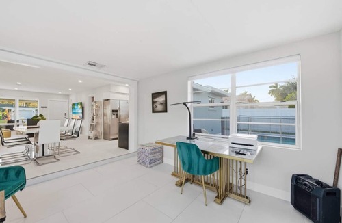 Lighthouse Point House | Coastal Retreat Near the Beach | sleeps 10