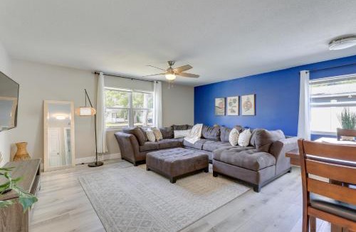 Indian Beach Sapphire Shores Apartment | Coastal Sarasota Condo Minutes to Beach!