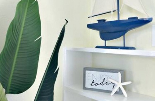 Redington Shores Villa | Coastal Villa: The Nautilus, only a Few Steps to the Beach!