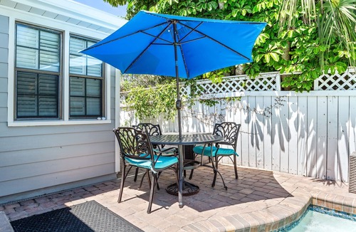 Bay Esplanade House | Coconut Beach House | Private Pool | Clearwater Beach