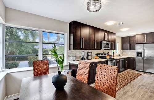 Imperial Point House | Coconut Clubhouse Heated Pool-Hot tub-Ping Pong