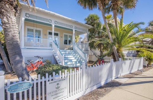 Holiday Isle House | Coconut Cottage At Destin Pointe Resort