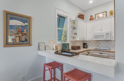 Holiday Isle House | Coconut Cottage At Destin Pointe Resort