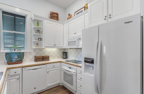 Holiday Isle House | Coconut Cottage At Destin Pointe Resort