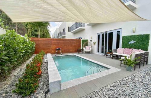 Southwest Coconut Grove Villa | Coconut Grove Casita with Private plunge Pool, Gated