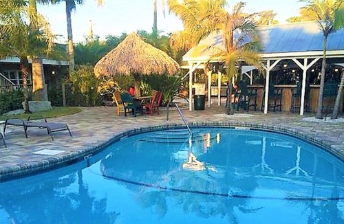 Bay Esplanade Apartment | Coconut Grove Resort by Techtravel