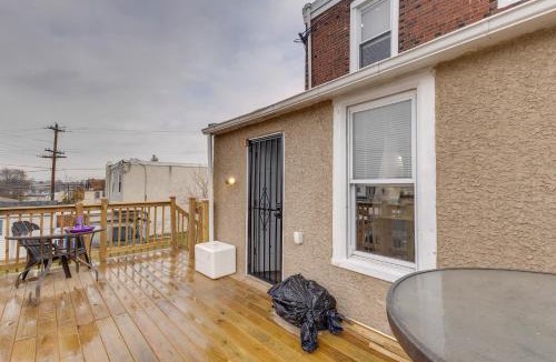 Collingdale Apartment | Colorful, Convenient Apt 7 Mi to Lincoln Financial