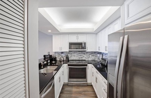 Park Shore Condo | Come enjoy sun and sand in Naples luxury-WS0803