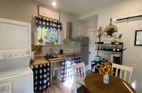 Cumming Cottage | Come, Get Relax & Cozy @ La Casita by the Pit with SaluSpa Hot tub