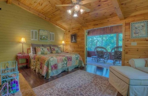 Dial Cabin | Come on Inn- Riverfront Home | Screened Porch | Outdoor Fire Pit