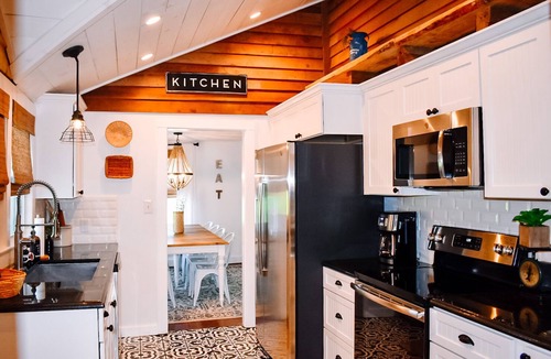 Sevierville House | Come relax with us at our fully restored farm house.