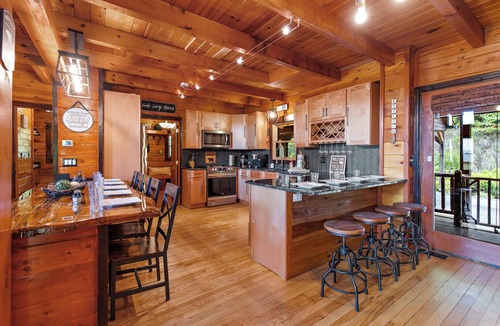 Vein Mountain House | Come To Escape - Stunning home with game room, hot tub, pet friendly!