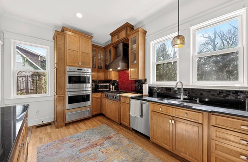 East Atlanta House | Comfort and Space with convenience