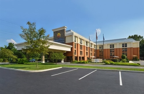 Newark Hotel | Comfort Inn and Suites Newark