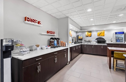 Columbia Hotel | Comfort Inn & Suites Ft. Jackson Maingate