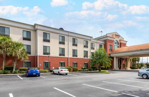 Port Wentworth Hotel | Comfort Suites Savannah North