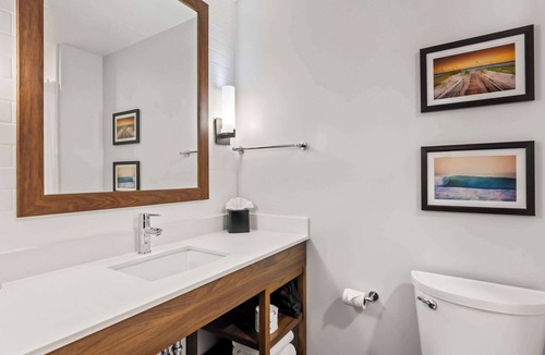 Stuart Hotel | Comfort Suites Stuart - Hutchinson Island