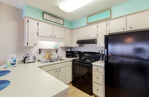West Panama City Beach Condo | Comfortable condo w/2 patios & shared pool/tennis - beach across the street