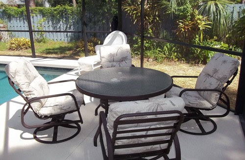 Englewood House | Comfortable Englewood Home! Bike to Manasota Key Beach! Heated Saltwater Pool!