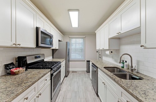 Sylvan Hills House | Comfortable & Quiet 3BR Home Near Downtown ATL