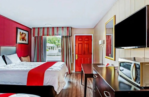 Ridgeland Hotel | Comfortable Room Near Ridgeland Dining Spots for Relaxing Retreats