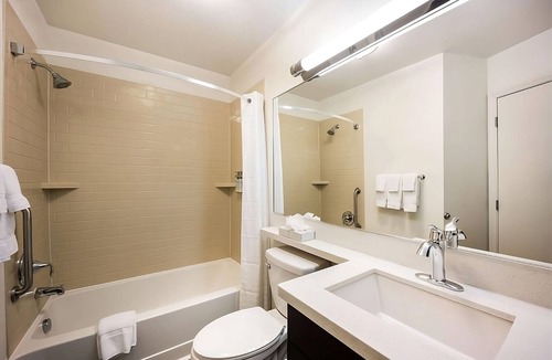 Morris Plains Hotel | Comfortable Suites Near Morristown Green with NYC Commute | 3 Units