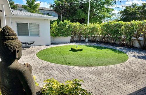 Northeast Miami Apartment | Comfy and Highlight Studio to Know Miami