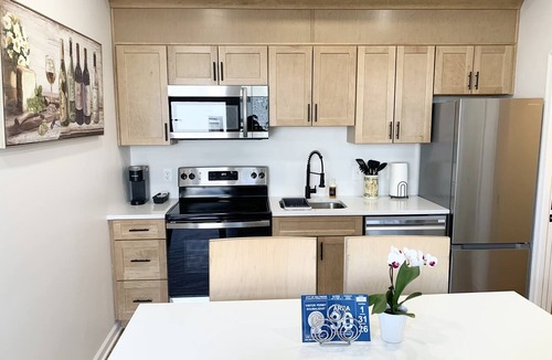 South Baltimore Apartment | Comfy Cozy 2BD/1.5BA apt in Federal Hill