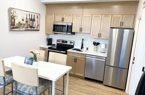 South Baltimore Apartment | Comfy Cozy 2BD/1.5BA apt in Federal Hill