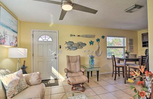 Downtown Dunedin House | Comfy Dunedin Escape 1 Block to Main Street!