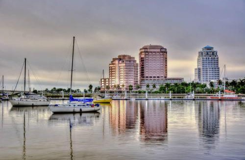 West Palm Beach Apartment | Comfy Queen Bed Studio, Downtown West Palm