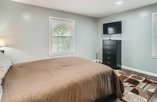 Sylvan Hills House | Comfy South ATL Home - Near Airport