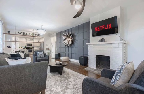 Sylvan Hills House | Comfy Spacious Zen Family Home By Airport-King Bed-Grill