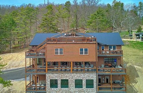 Sevierville Cabin | Coming Fall, 2026! 15 Bedroom Luxury Cabin, Sleeps up to 60!