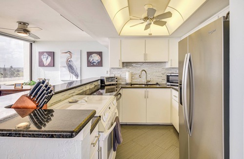 Flagler Beach Condo | Community Pool & Ocean Views: Flagler Beach Condo!