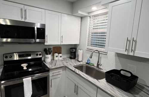 Port Richey House | Completely remodeled modern