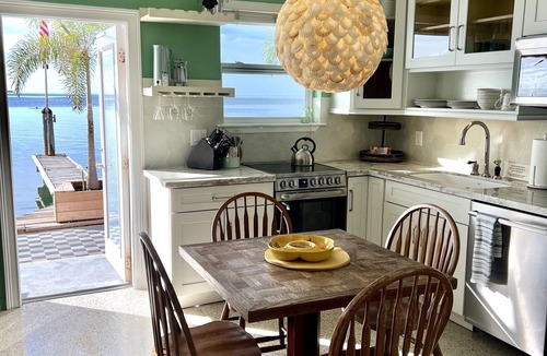 Marathon Apartment | Conch Key Villas #1 If Fun, Fishing and Views are on Your List, Stay Here!