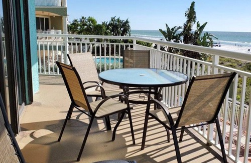 Indian Shores Condo | Condo ∙ 1 bedroom ∙ 2 guests