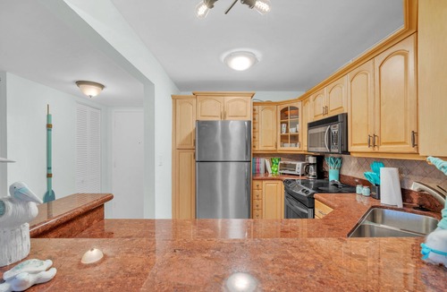 Pompano Isles Condo | Condo 1 min from the beach with nice balcony with great sunsets