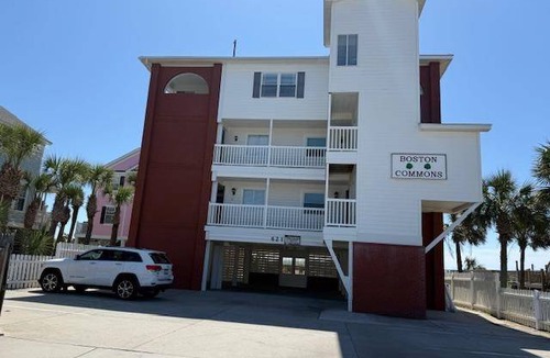 Surfside Beach Condo | Condo ∙ 5 bedrooms ∙ 14 guests